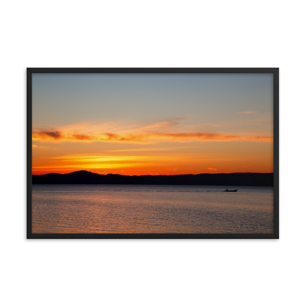 Tramonto sul lago